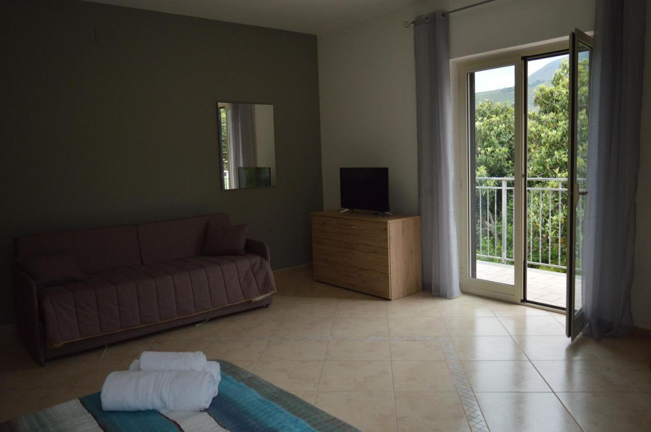 Vista D'Amare Bed & Breakfast Buonvicino Bagian luar foto