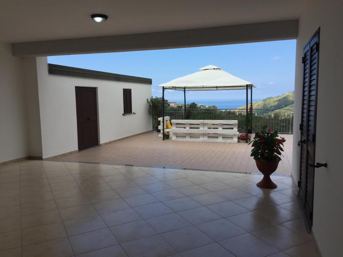 Vista D'Amare Bed & Breakfast Buonvicino Bagian luar foto