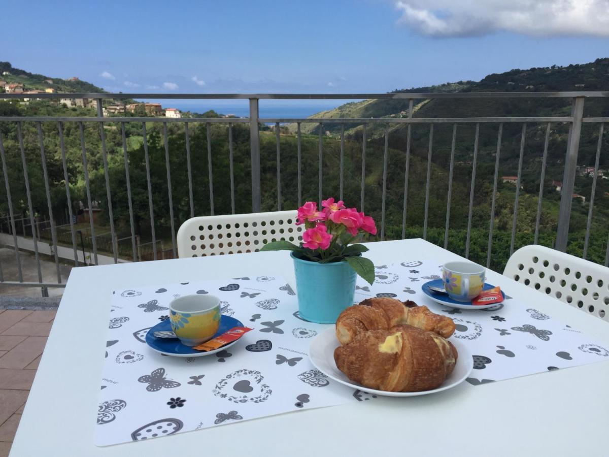 Vista D'Amare Bed & Breakfast Buonvicino Bagian luar foto