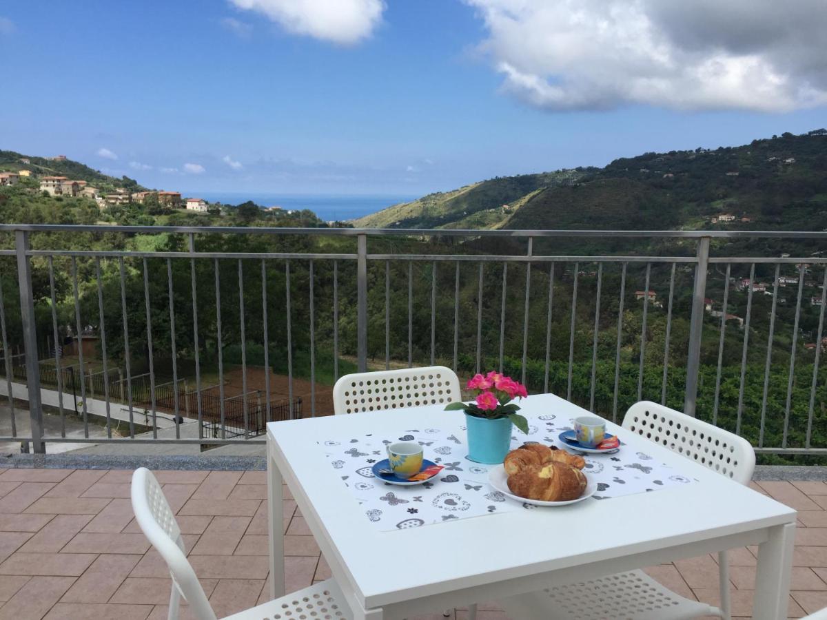 Vista D'Amare Bed & Breakfast Buonvicino Bagian luar foto