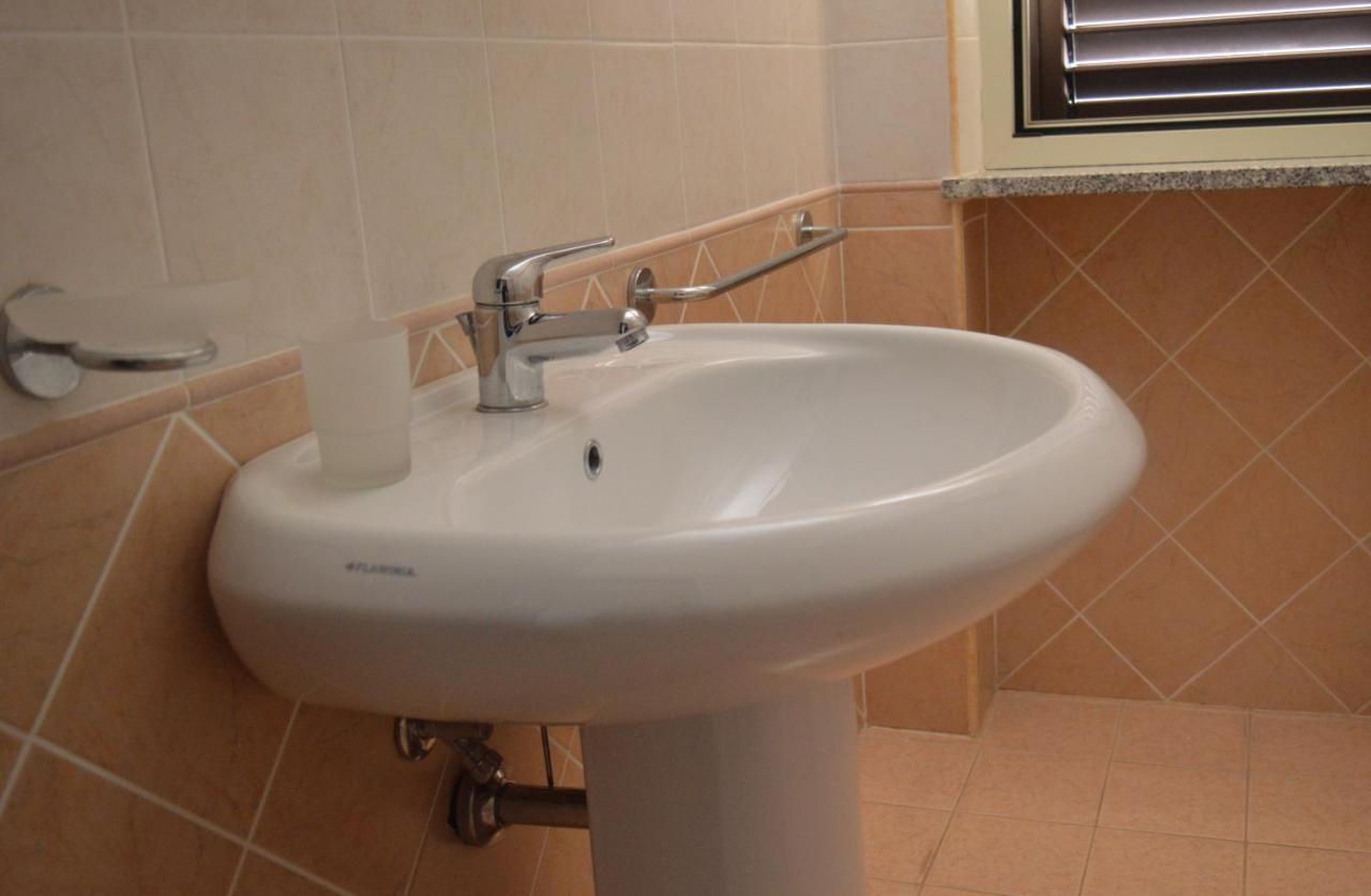 Vista D'Amare Bed & Breakfast Buonvicino Bagian luar foto